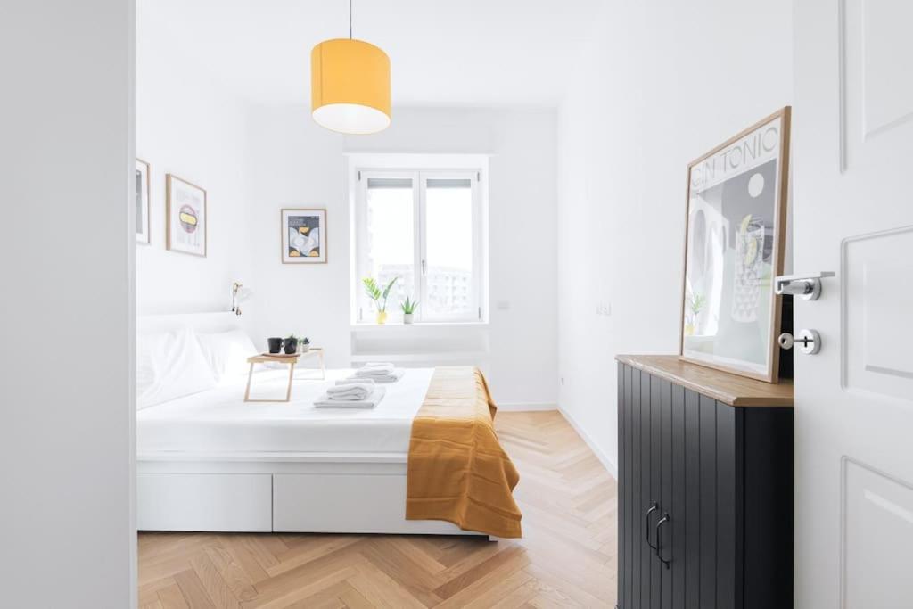 Easylife - Apartment With Balcony Near Navigli มิลาน ภายนอก รูปภาพ