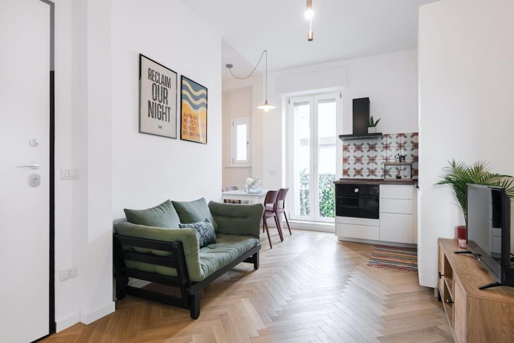 Easylife - Apartment With Balcony Near Navigli มิลาน ภายนอก รูปภาพ