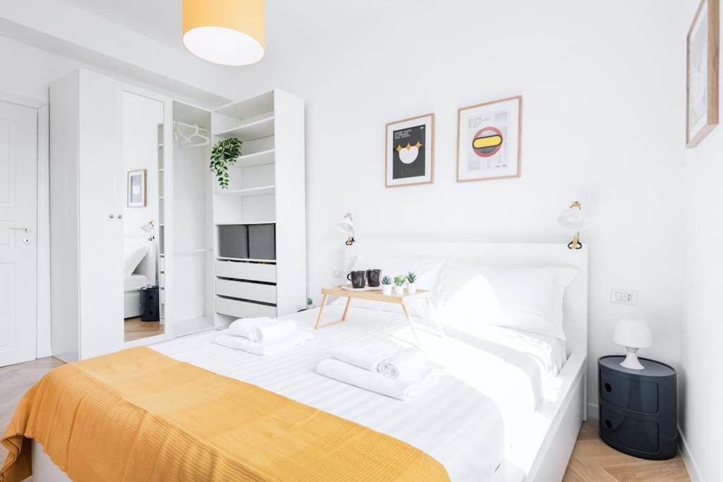 Easylife - Apartment With Balcony Near Navigli มิลาน ภายนอก รูปภาพ