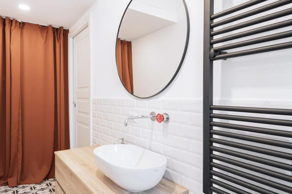 Easylife - Apartment With Balcony Near Navigli มิลาน ภายนอก รูปภาพ