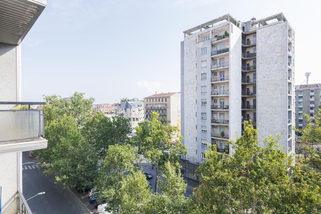 Easylife - Apartment With Balcony Near Navigli มิลาน ภายนอก รูปภาพ